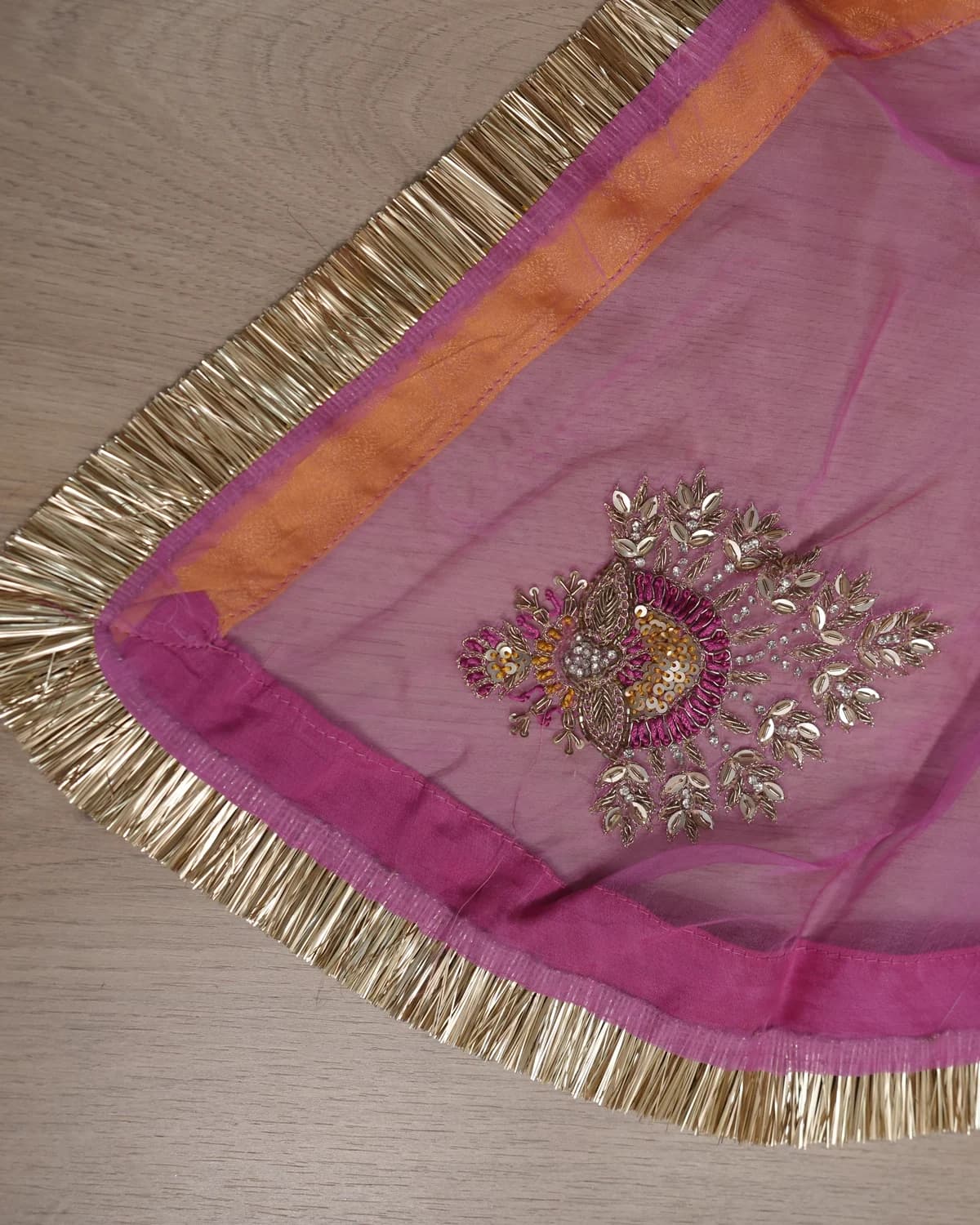 Nilofer Orchid Pink Handcrafted Zardozi Silk Suit thumbnail 4