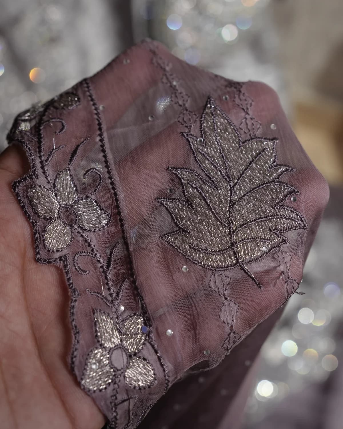 Noorani Moonstone Lilac Handcrafted Schiffli Silk Suit thumbnail 4