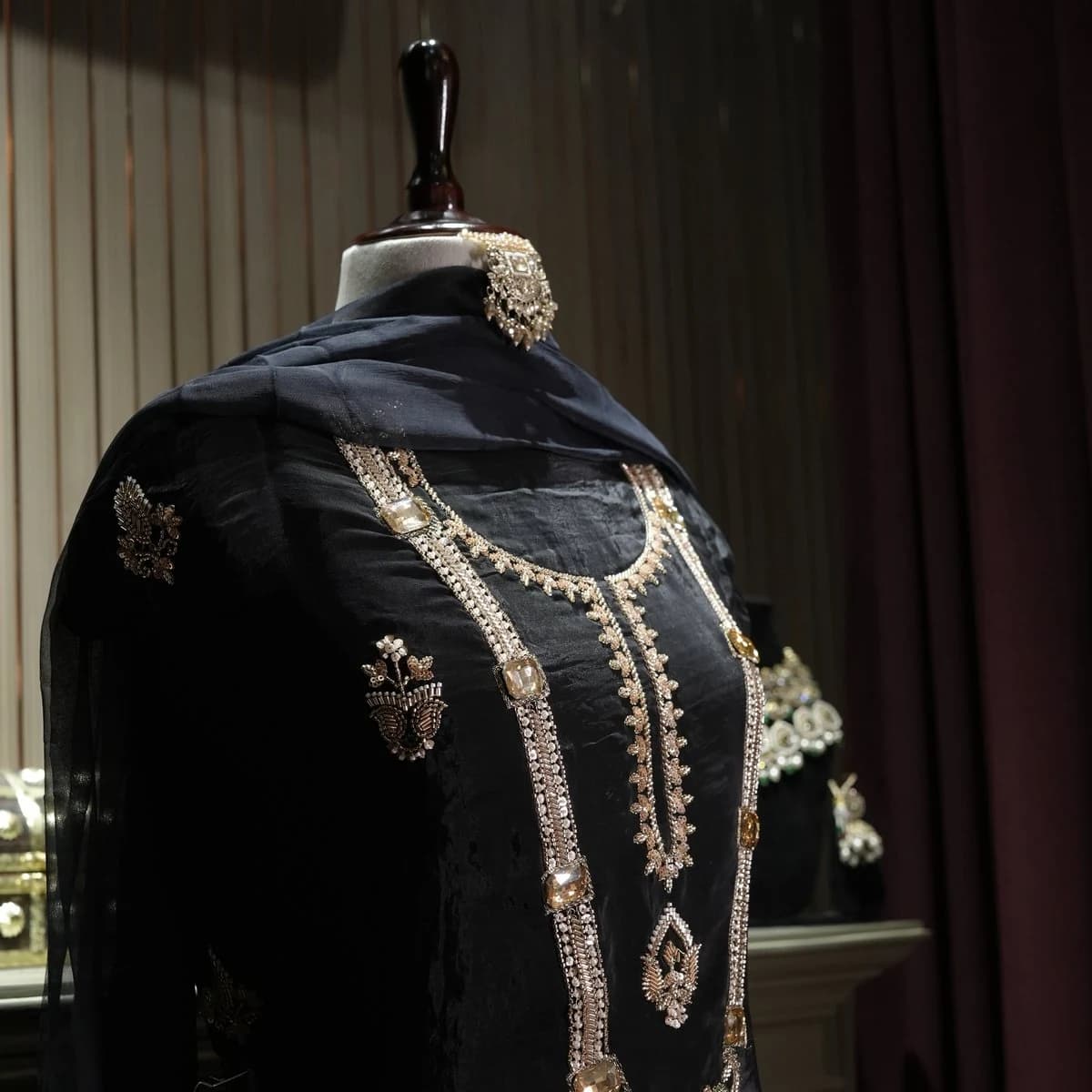 Zeenat Handcrafted Unstitched Silk Suit thumbnail 3